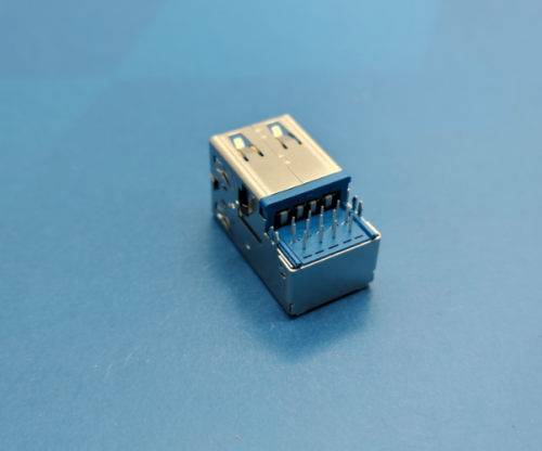 c（沉板式 上USB2.0+下USB3.0 CH=2.8 无边 ) 正向