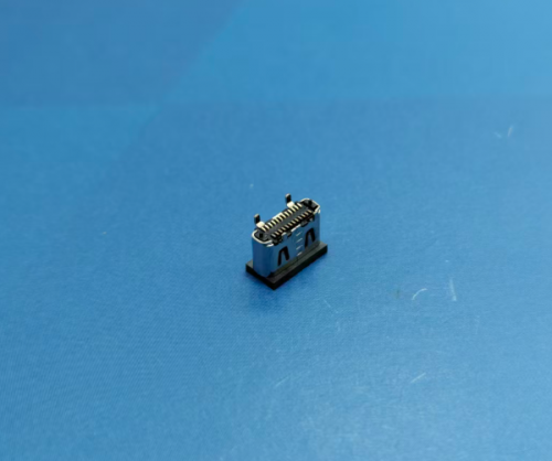 8001F-2400087-A（TYPE C 24P母座立式SMT H=5.1 脚长0.95） 四脚带弹